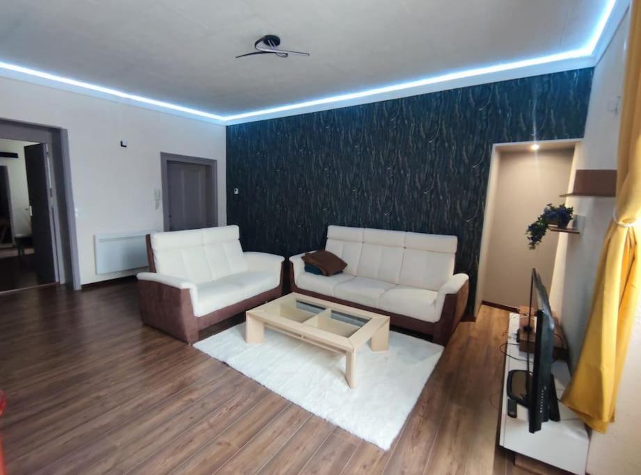 Appartement Coeur De Ville. โดล ภายนอก รูปภาพ